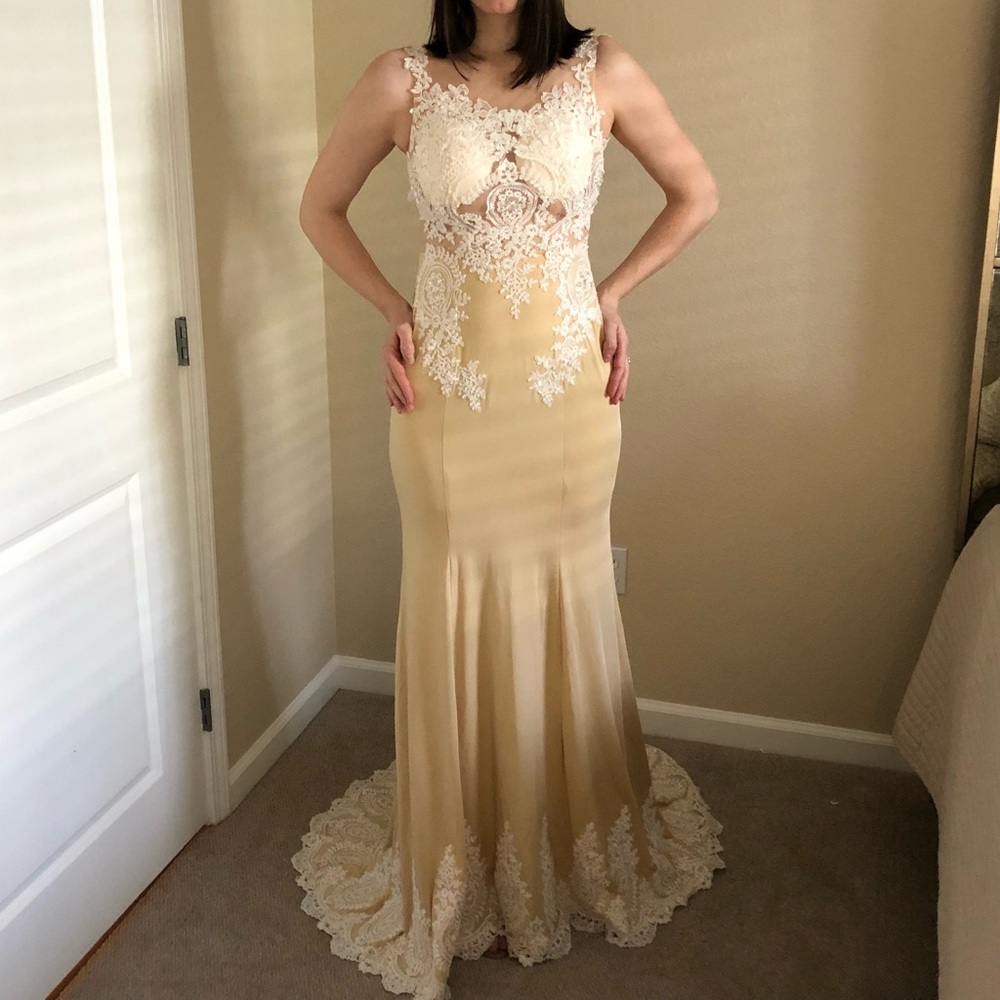 Wedding gown